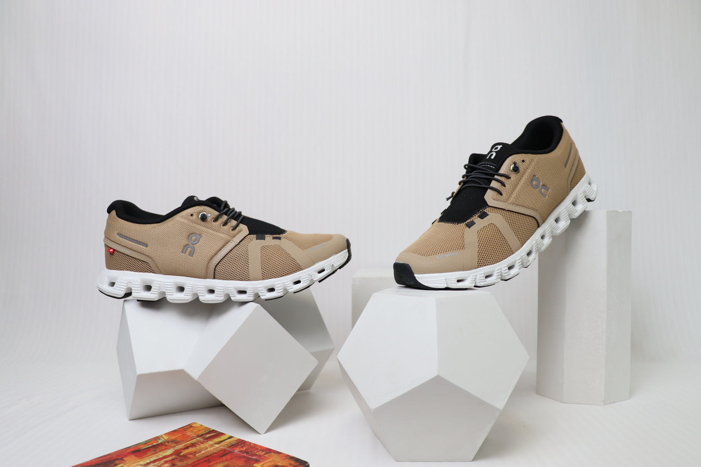 ON Cloud 5 Brown