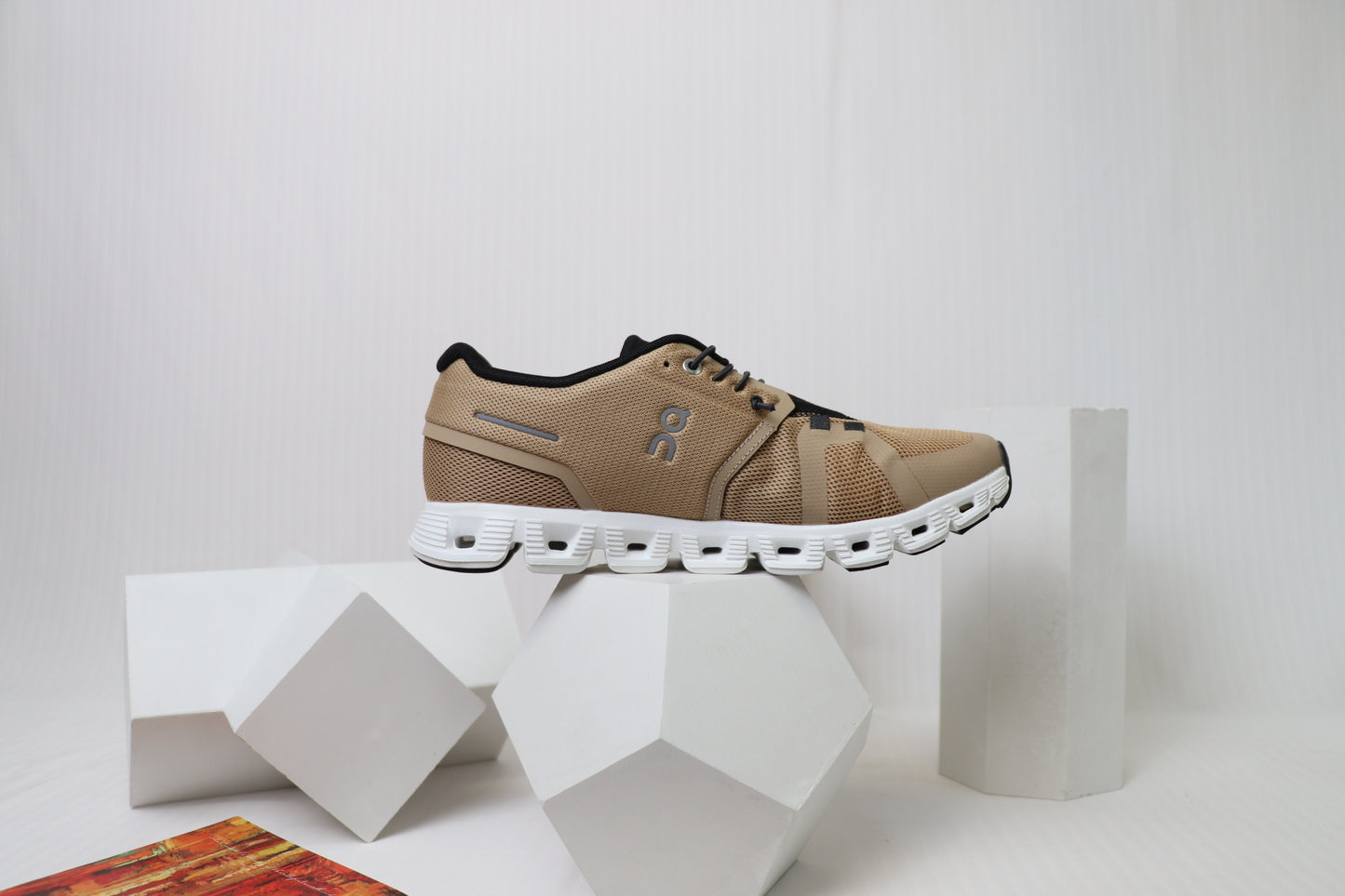ON Cloud 5 Brown