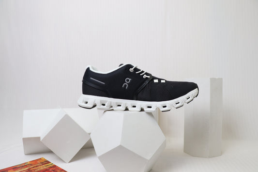 ON Cloud 5 Black