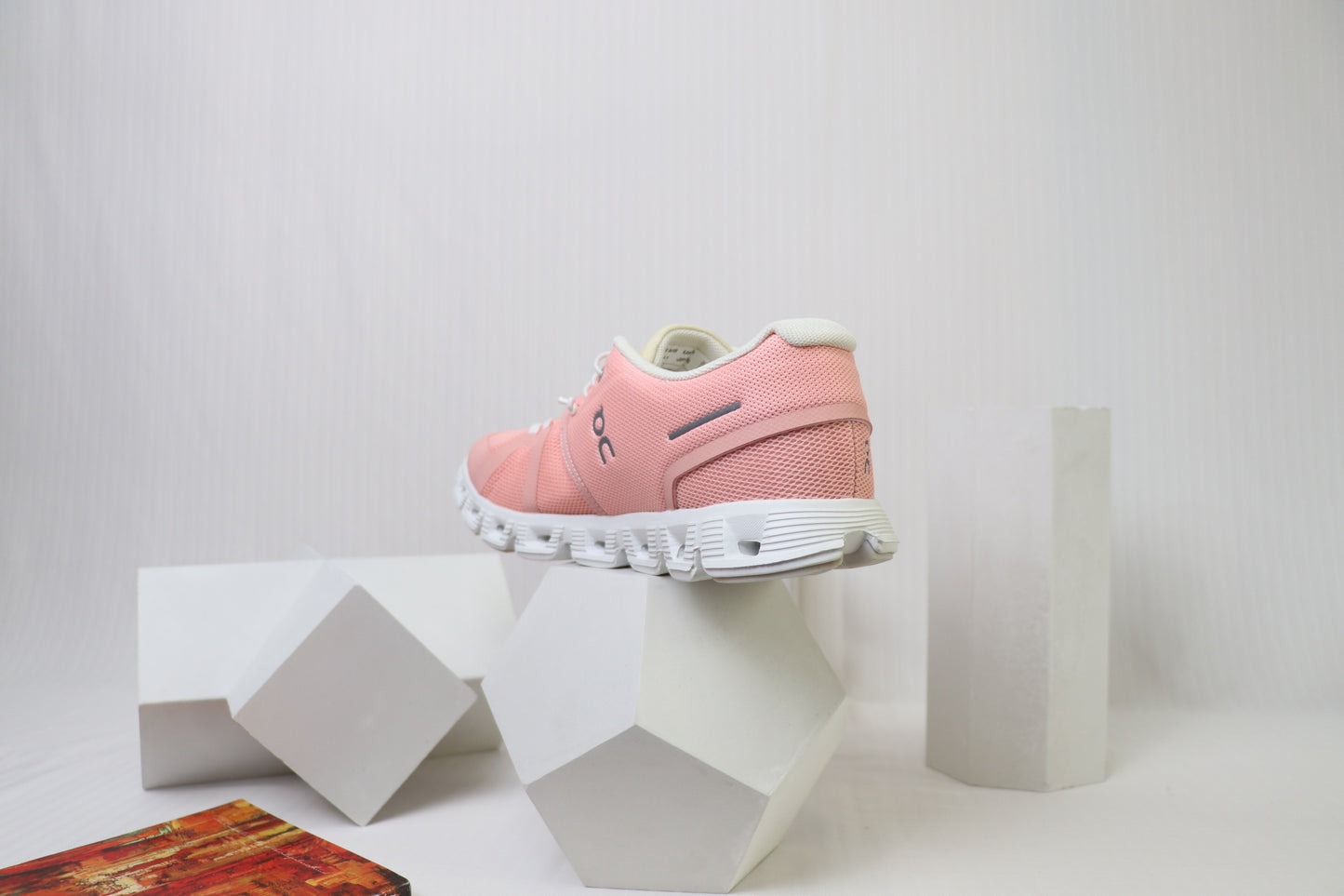 ON Cloud 5 Pink